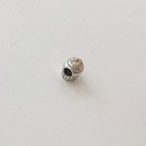 Pandora Charm - cupcake